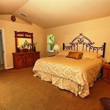 Universal Vacation Homes פורט מאיירס מראה חיצוני תמונה